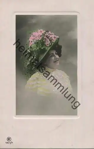 Frau mit Blumen am Hut - Verlag RPH 1921/7 Rotophot Berlin - koloriert gel. 1909