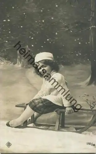 Mädchen mit Schlitten im Schnee - Verlag PC 1765/66 gel. 1910