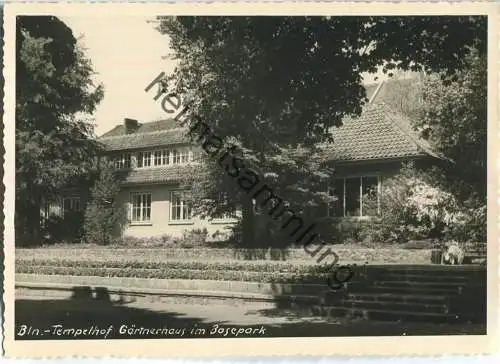 Berlin Tempelhof - Gärtnerhaus im Bosepark - Foto-Ansichtskarte - Verlag Bruno Schroeter Berlin - Handabzug