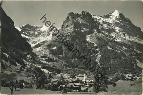 Grindelwald - Kirche und Schulhaus - Fiescherhörner Hörnli und Eiger - Foto-Ansichtskarte