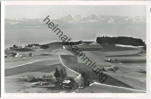 Bütschelgschneit und Umgebung - Restaurant Sternen - Fliegeraufnahme - Foto-Ansichtskarte - Verlag Bodo Bachmann Bern