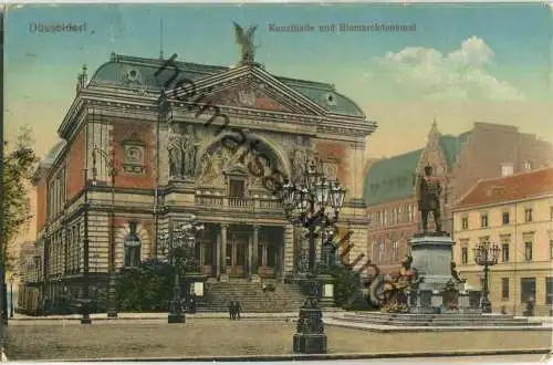 Düsseldorf - Kunsthalle und Bismarckdenkmal