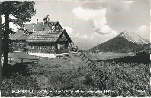Brünnerhütte am Stoderzinken mit der Kammspitze - Foto-AK - Verlag P. Ledermann Wien 1955