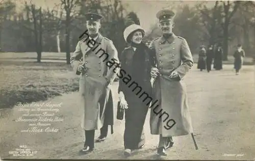 Prinz Ernst August Herzog zu Braunschweig mit seiner Braut Prinzessin Victoria Luise von Preussen und Prinz Oskar - Phot