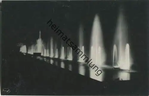 Dresden - Internationale Hygiene-Ausstellung 1930 - Hundertbrunnenstrasse bei Nacht - Offizielle Karte Nr. 37
