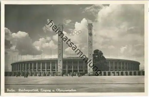 Berlin - Reichssportfeld - Eingang zum Olympiastadion - Foto-Ansichtskarte - Verlag W. St. B. - Foto-Ansichtskarte