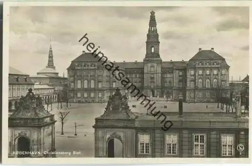 Kobenhavn - Christiansborg Slot - Foto-Ansichtskarte 30er Jahre - Verlag Ove Lütken Kobenhavn