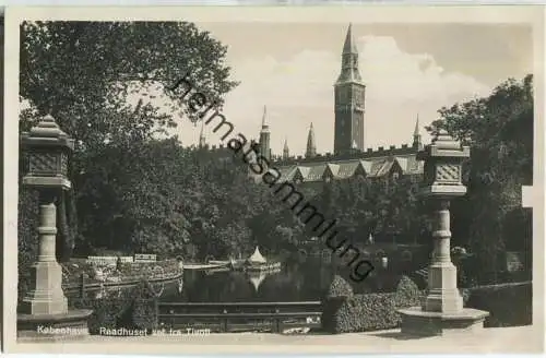 Kobenhavn - Raadhuset set fra Tivoli - Foto-Ansichtskarte 30er Jahre - Verlag Rudolf Olsen