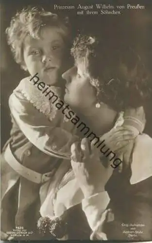 Prinzessin August Wilhelm von Preussen mit ihrem Söhnchen - Phot. Jüptner-Stuhr Berlin