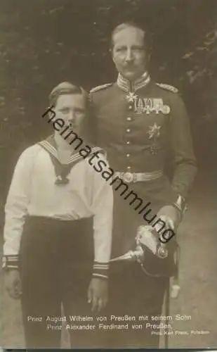 Prinz August Wilhelm von Preussen mit ihrem Sohn Prinz Alexander Ferdinand von Preussen - Phot. Karl Frank Potsdam