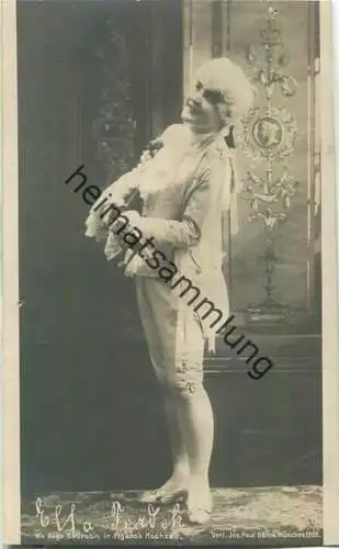 Ella Tordek - Ella Tvrdkova als Page Cherubin in Figaros Hochzeit - tschechische Opernsängerin (Sopran)