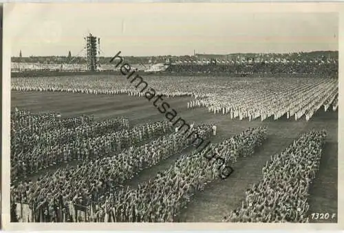 Stuttgart - Aufstellung der Mannschaften im Stadion - Deutsches Turnfest 1933 - Foto-AK 1933