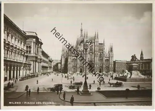 Milano - Piazza del Duomo - Foto-AK 30er Jahre - Verlag Filli Marco Milano
