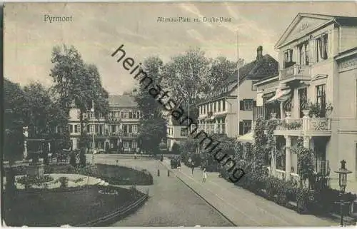 Bad Pyrmont - Altenau-Platz mit Drake-Vase - Verlag F. W. Rumpff Bad Pyrmont