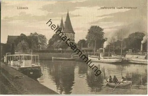 Lübeck - Hafenpartie beim Holstentor - AK ohne Verlagsangabe