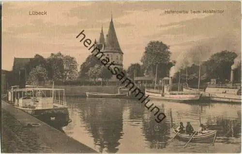 Lübeck - Hafenpartie beim Holstentor - AK ohne Verlagsangabe