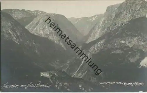 Noerödalen med Hotel Stalheim - Foto-Ansichtskarte - Eneberettiget 1906 K. Knudsen Co. Bergen