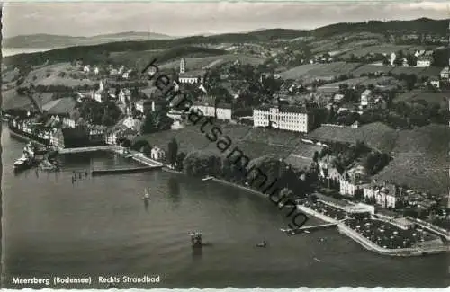 Meersburg mit Strandbad - Luftaufnahme - Foto-Ansichtskarte - Verlag Erwin Burda Freiburg