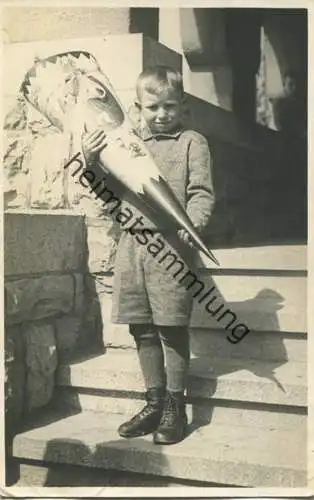 Erster Schultag mit Schultüte - Foto-AK - Posthilfstellenstempel Kieselbach über Vacha (Rhöngeb.)  gel. 1935