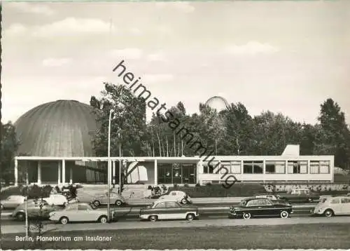 Berlin - Planetarium am Insulaner - Autos - Foto-Ansichtskarte - Verlag Kunst und Bild Berlin