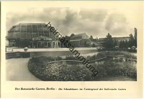 Der Botanische Garten Berlin - Die Schauhäuser im Vordergrund der Italienische Garten - Verlag Pan-Foto