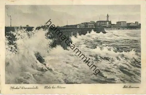 Warnemünde - Mole bei Sturm - Verlag Julius Simonsen Oldenburg - gel. 1935