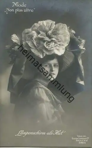 Mode - Non plus ultra - Lampenschirm als Hut - Verlag Gustav Liersch Berlin gel. 1909