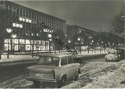 Berlin - Unter den Linden - Trabant - Foto-Ansichtskarte - Verlag H. Sander KG Berlin