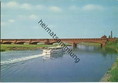 Minden - Kanalbrücke - Fahrgastschiff