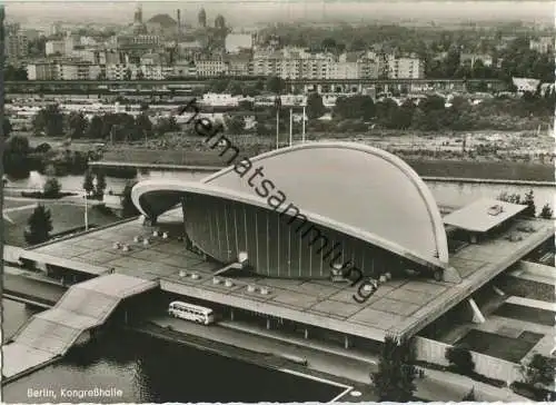 Berlin - Kongresshalle - Bus - Foto-AK