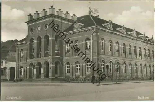 Neustrelitz - Rathaus - Verlag Christian Schöning Lübeck