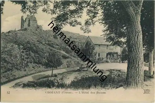 Creuse - Crozant - L'Hotel des Ruines
