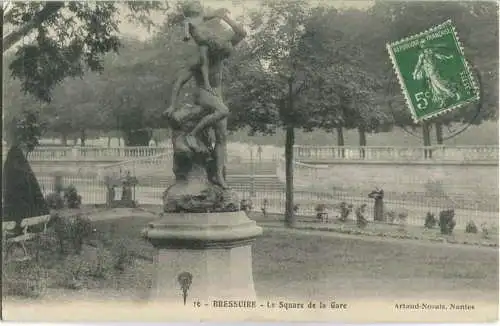 Bressuire - Le square de la Gare