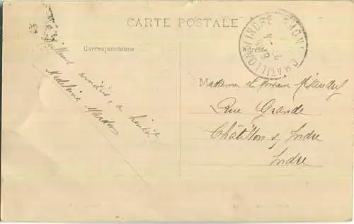 Levroux - Rue Victor-Hugo et Place du Marche