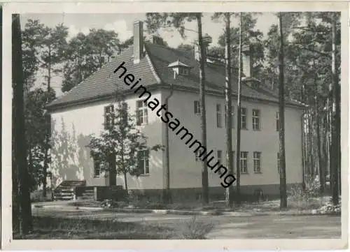 Forst Zinna - Deutsche Verwaltungs-Akademie Walter Ulbricht - Ambulatorium - AK-Grossformat