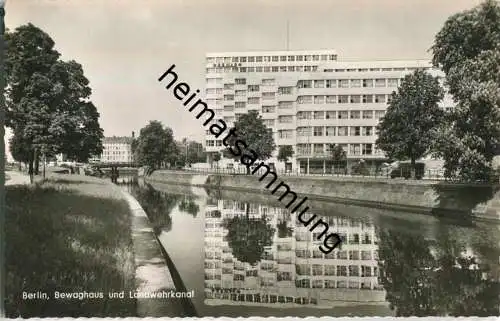 Berlin - BewagHaus und Landwehrkanal - Foto-Ansichtskarte - Shellhaus - Verlag Kunst und Bild Berlin