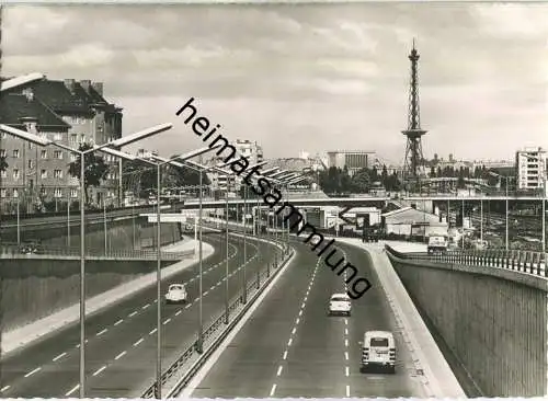 Berlin - Stadtautobahn - Funkturm - Foto-Ansichtskarte - Verlag Hans Andres Berlin