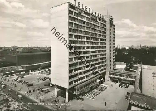 Berlin - Bahnhof Zoologischer Garten mit Hochhaus - Hardenbergstrasse - Foto-AK Großformat 1960 - Verlag Kunst und Bild