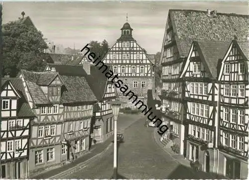 Homberg - Marktplatz mit Blick zum Rathaus - Foto-Ansichtskarte - Verlag Eigenbrod Homberg 60er Jahre