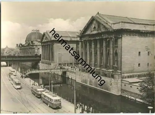 Berlin - Pergamonmuseum - Strassenbahn - Bus - VEB Bild und Heimat Reichenbach