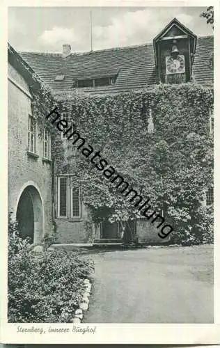 Sternberg - innerer Burghof - Jugendherberge des Kreises Lemgo - Verlag Hans Wagner Vlotho