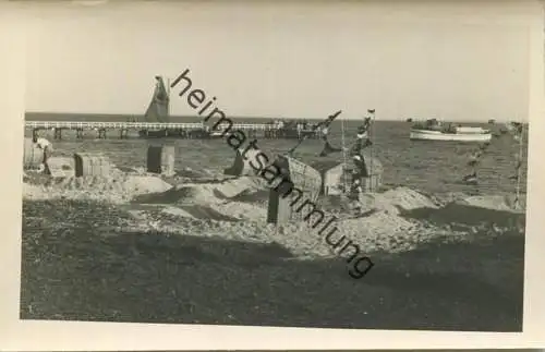 Pelzerhaken - Strand - Foto-AK - Stempel: Verlag Julius Simonsen Oldenburg