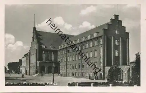 Marienburg - Neues Rathaus - Foto-AK - Verlag Schöning & Co Lübeck