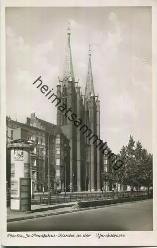 Berlin-Kreuzberg - St. Bonifatius Kirche in der Yorkstrasse - Foto-Ansichtskarte 50er Jahre