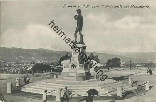 Firenze - Il Piazzale Michelangiolo col Monumento