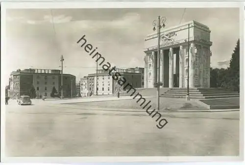 Bolzano - Monumento alla Vittoria - Foto-Ansichtskarte - Verlag J. F. Amonn SA Bolzano-Merano