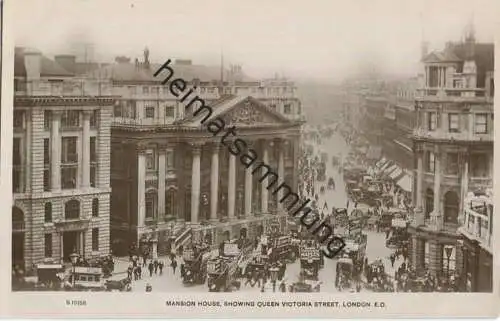 London - Mansion House Showing Queen Victoria Street - Foto-AK