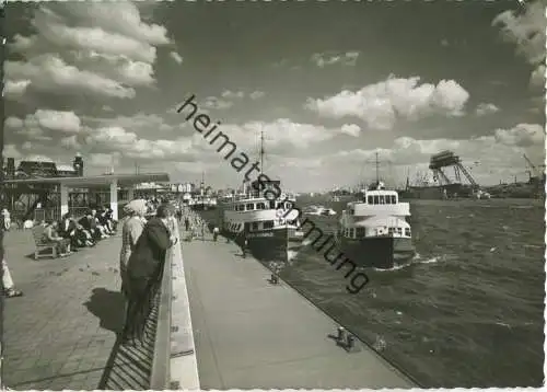 Hamburg - St. Pauli-Landungsbrücken - Foto-Ansichtskarte - Verlag Hans Andres Hamburg