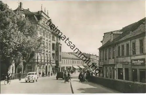 Oranienburg - Straße des Friedens - Verlag H. Sander Berlin - Foto-Ansichtskarte 60er Jahre