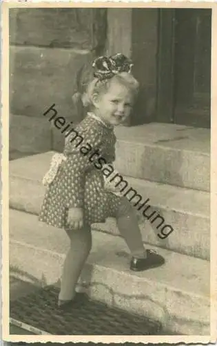 kleines Mädchen - Foto-Ansichtskarte